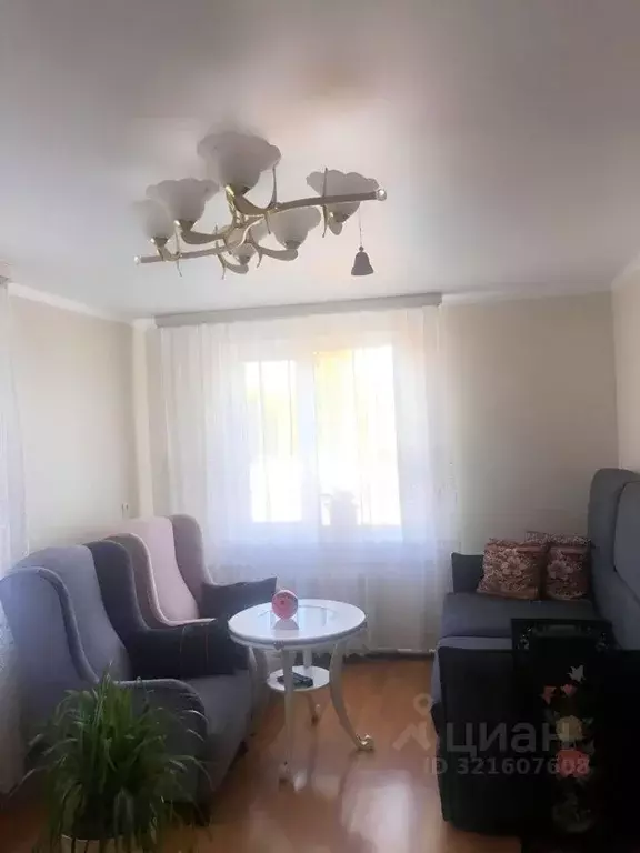 3-к кв. Ростовская область, Семикаракорск просп. Победы (80.2 м) - Фото 0