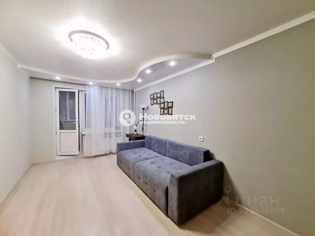 2-к кв. Кировская область, Киров ул. Ленина, 188 (50.0 м) - Фото 1