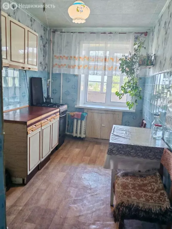 3-комнатная квартира: Губаха, улица Дегтярёва, 9 (68.3 м) - Фото 2