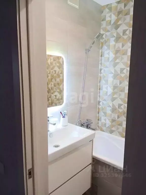 3-к кв. Ростовская область, Аксай ул. Коминтерна, 139Б (64.0 м) - Фото 1