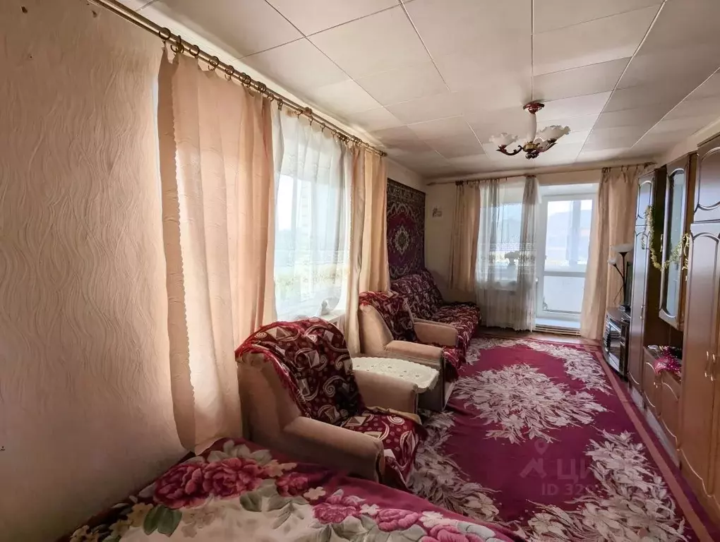 1-к кв. Калужская область, с. Совхоз Боровский ул. Центральная, 25 ... - Фото 0