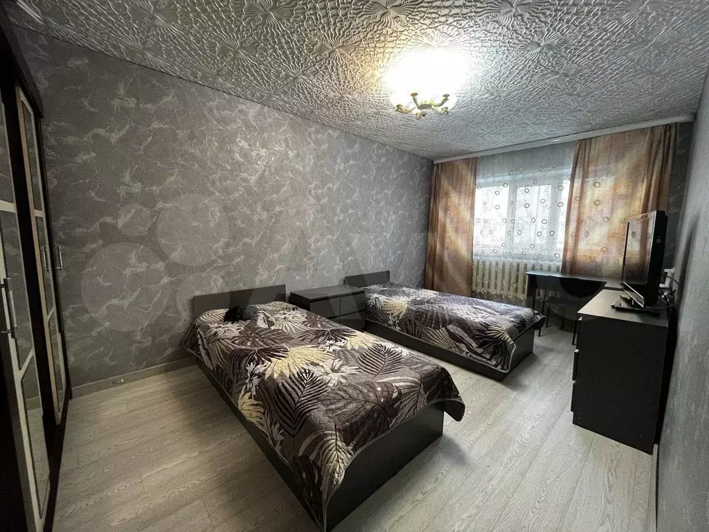 2-к. квартира, 56 м, 2/5 эт. - Фото 1