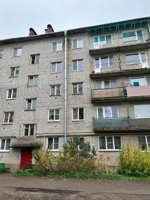 3-к кв. Новгородская область, Малая Вишера Лесная ул., 36 (56.2 м) - Фото 1