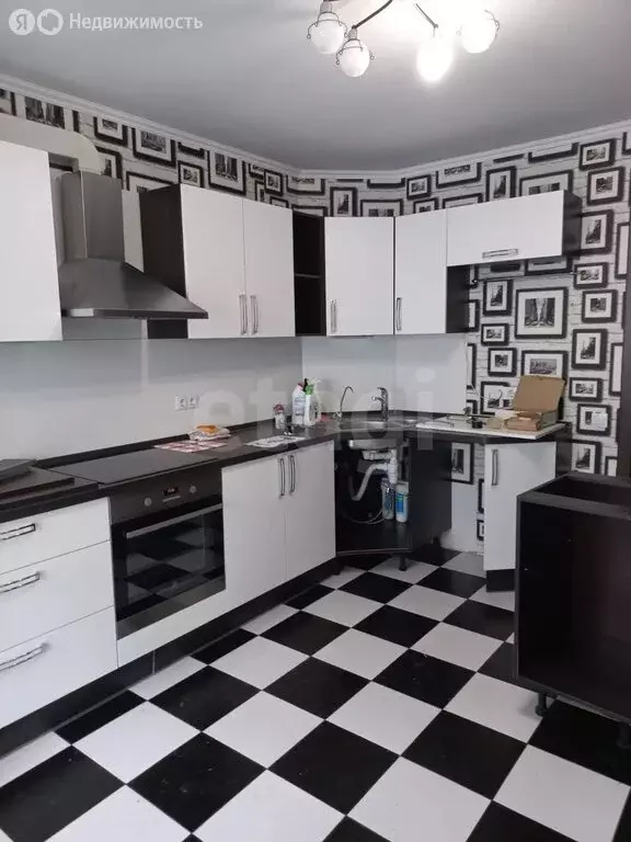 2-комнатная квартира: Тюмень, улица Газовиков, 25к1 (66.6 м) - Фото 1
