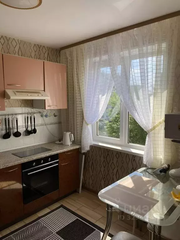 3-к кв. Челябинская область, Челябинск ул. Захаренко, 11 (64.9 м) - Фото 1