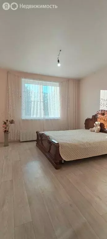 2-комнатная квартира: Нижний Новгород, улица Бориса Видяева, 15 (55 м) - Фото 0