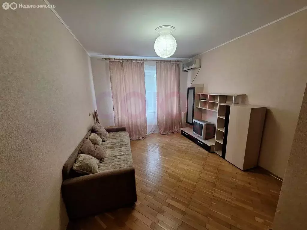 1-комнатная квартира: Волгоград, Невская улица, 12Б (35 м) - Фото 1