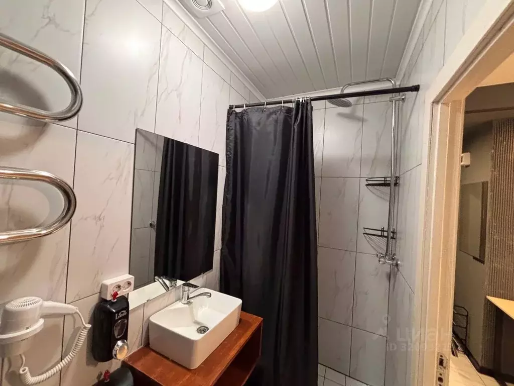 Комната Омская область, Омск ул. 9-я Линия, 179 (19.0 м) - Фото 2