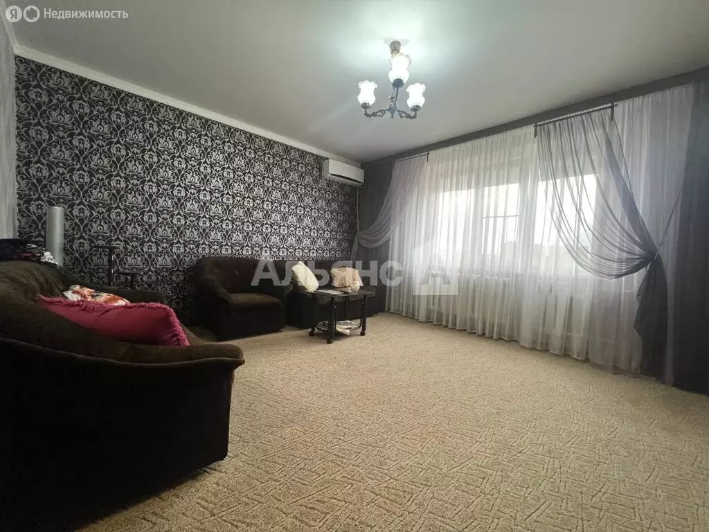 3-комнатная квартира: Волгодонск, улица Энтузиастов, 22 (64 м) - Фото 1