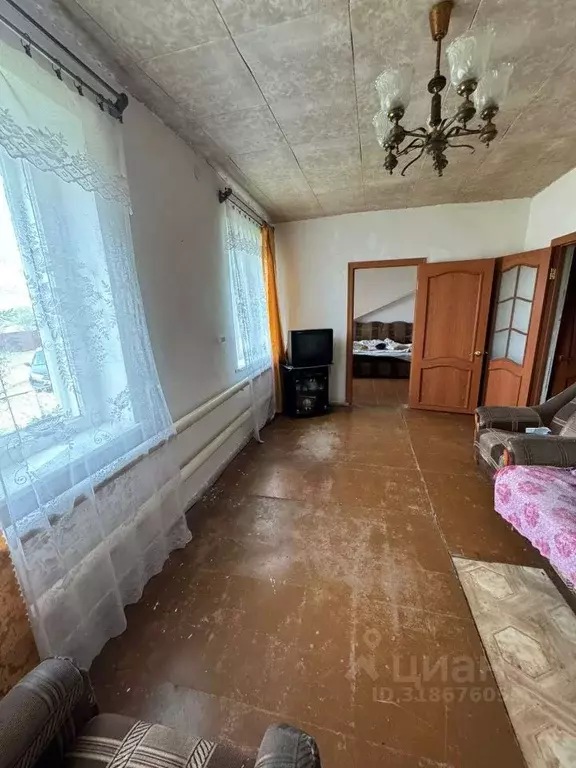 Дом в Оренбургская область, Октябрьский район, с. Васильевка  (63 м) - Фото 1