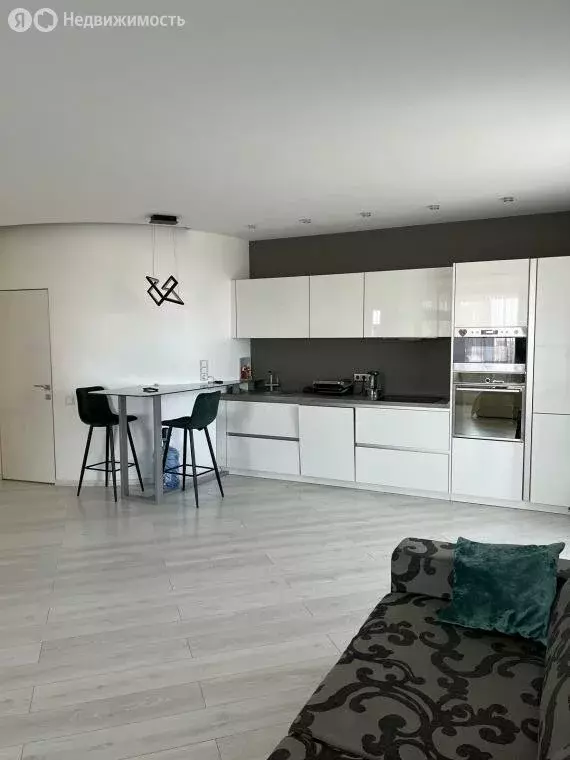 3-комнатная квартира: Самара, улица Маяковского, 95 (66 м) - Фото 1
