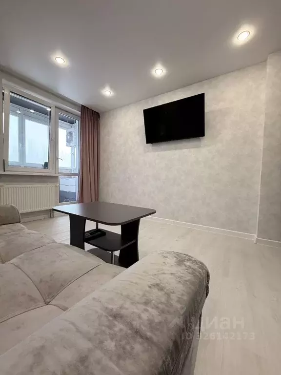 1-к кв. Татарстан, Казань ул. Космонавтов, 61Г (43.0 м) - Фото 1