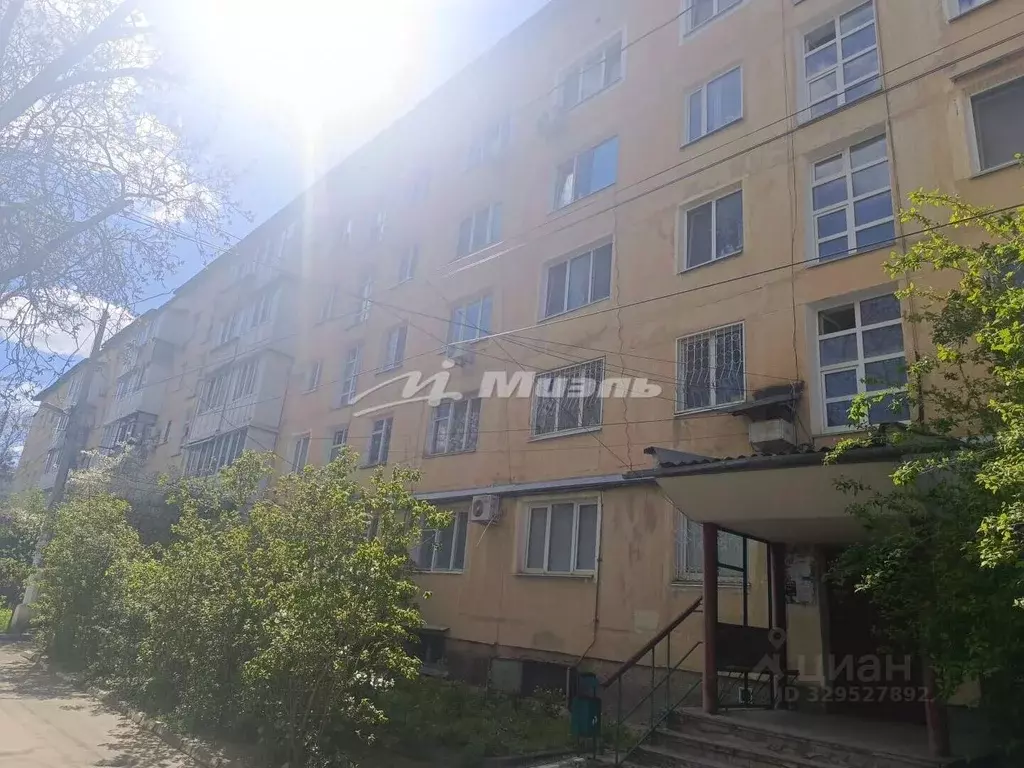 2-к кв. Крым, Симферополь ул. 60 лет Октября, 6 (46.2 м) - Фото 1