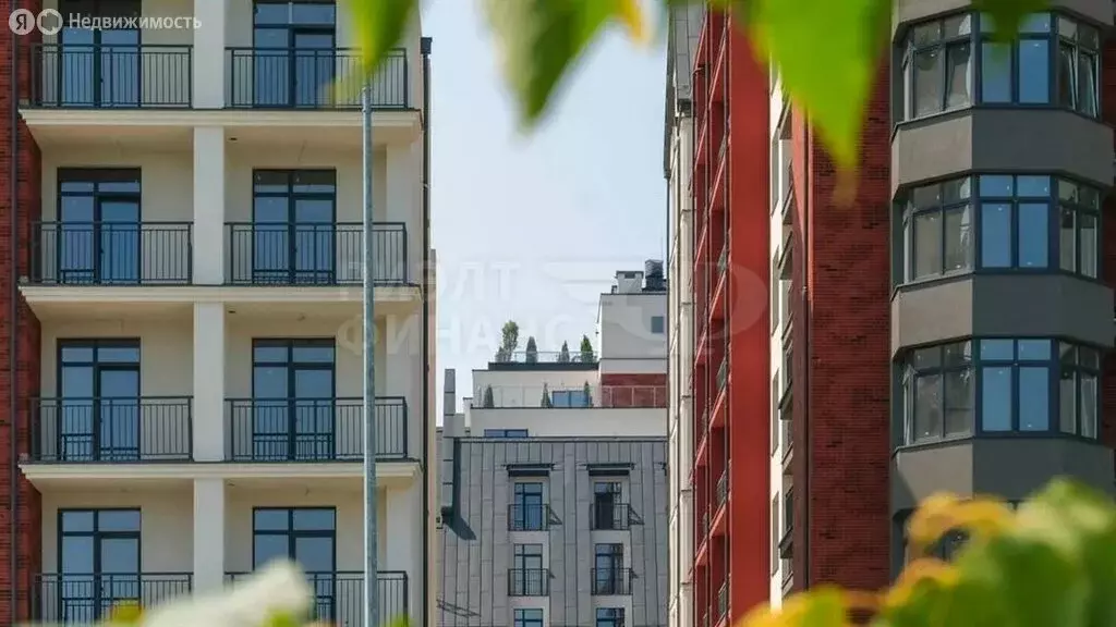 1-комнатная квартира: Калининград, улица Молодой Гвардии, 34 (87.2 м) - Фото 1