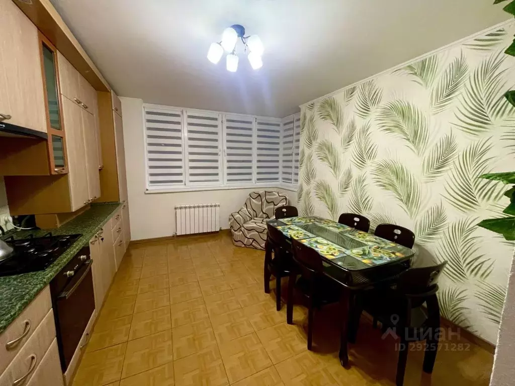 2-к кв. Крым, Феодосия бул. Старшинова, 8Д (68.0 м) - Фото 1