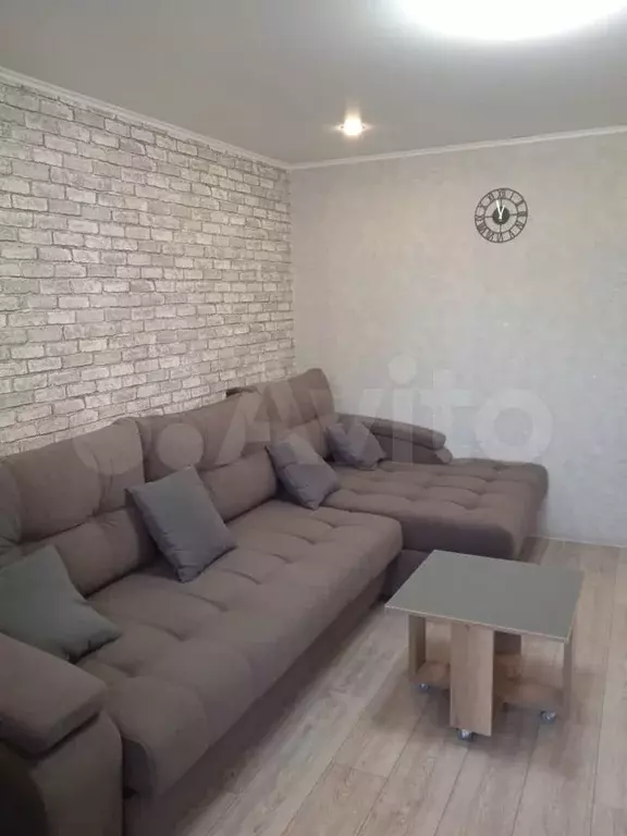 Комната 30 м в 2-к., 2/2 эт. - Фото 0