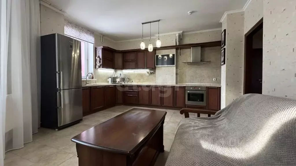 3-к кв. Тюменская область, Тюмень ул. Василия Гольцова, 3 (75.2 м) - Фото 1