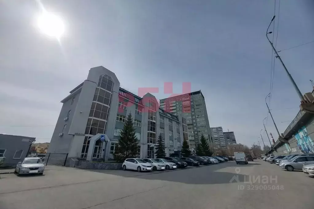 Офис в Свердловская область, Екатеринбург ул. Малышева, 164 (892 м) - Фото 1