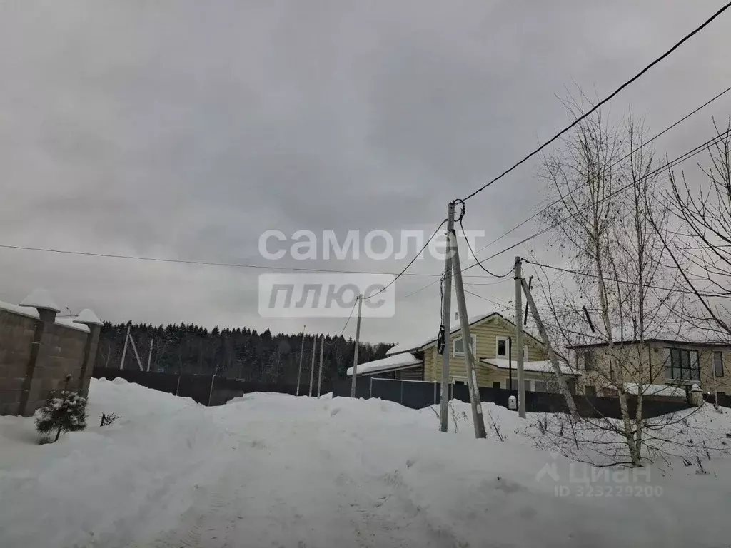 Участок в Москва с. Красная Пахра, ул. Октябрьская (6.5 сот.) - Фото 1