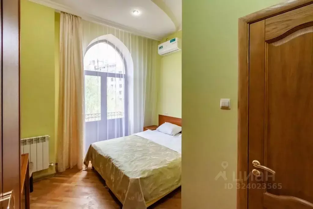 Комната Ставропольский край, Кисловодск просп. Ленина, 16 - Фото 1