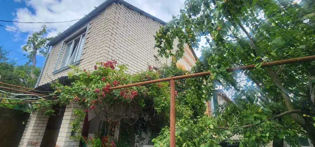 Дом в Ставропольский край, Ставрополь № 3 мкр, ул. Косенко, 6 (80 м) - Фото 1