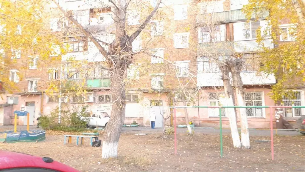 3-к кв. Омская область, Омск Мельничная ул., 122 (61.0 м) - Фото 0