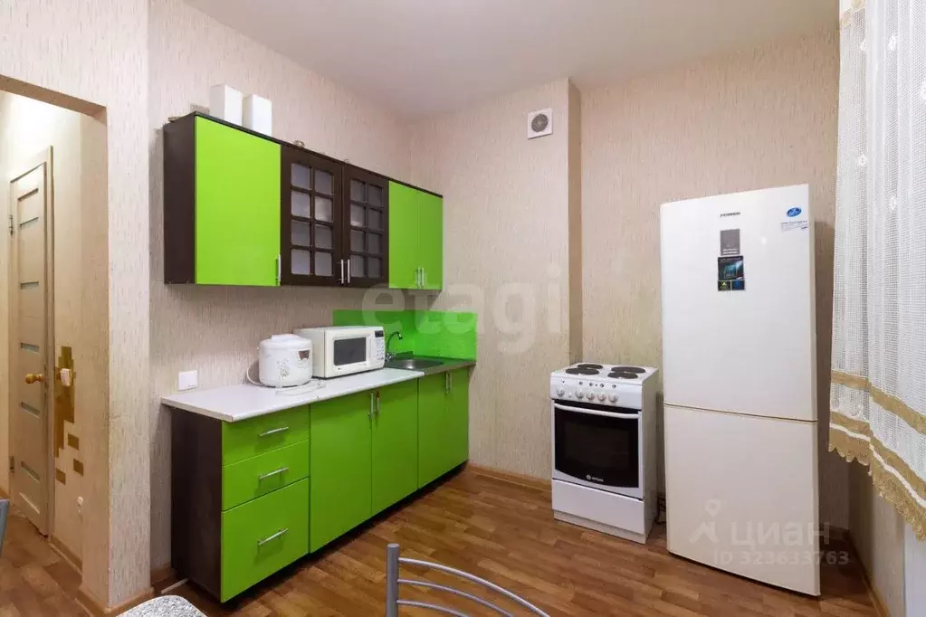 3-к кв. Красноярский край, Красноярск ул. Александра Матросова, 32 ... - Фото 1