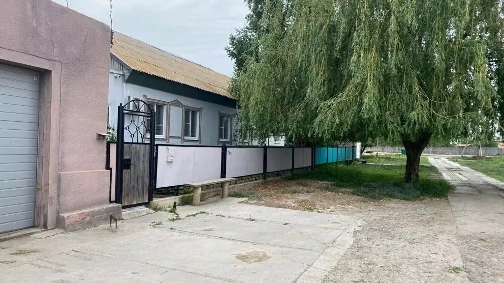 Дом в Астраханская область, Икрянинский район, с. Житное  (119 м) - Фото 1