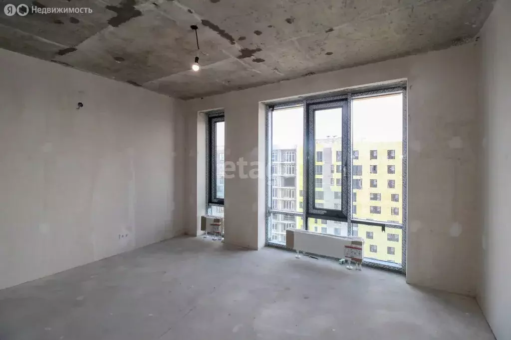 2-комнатная квартира: Тюмень, улица Николая Машарова, 2 (79.9 м) - Фото 1