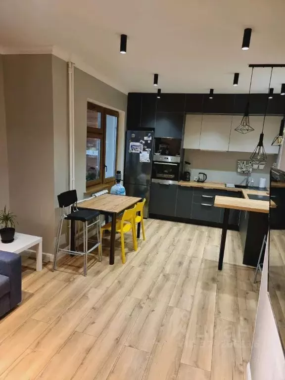 2-к кв. Саха (Якутия), Якутск ул. Федора Попова, 17 (70.8 м) - Фото 2