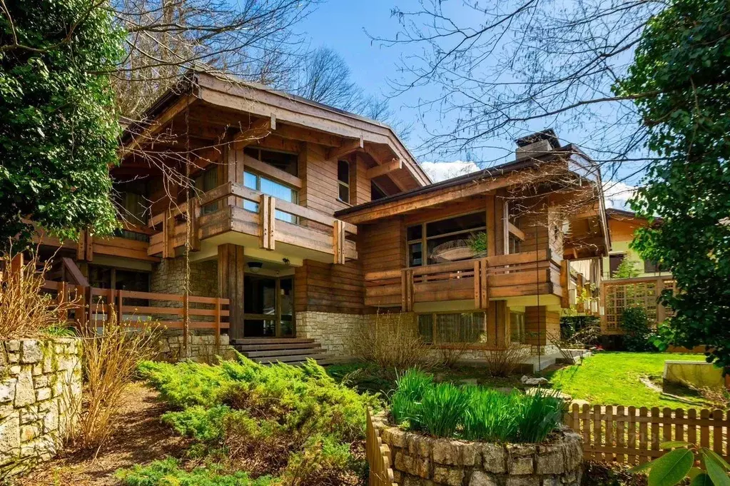 Дом в Краснодарский край, Сочи Красная Поляна пгт, ул. Дворцовая, 40 ... - Фото 2