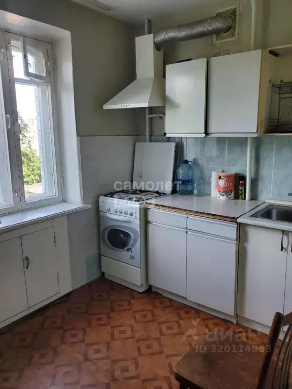 3-к кв. Нижегородская область, Нижний Новгород ул. Володарского, 4 ... - Фото 0