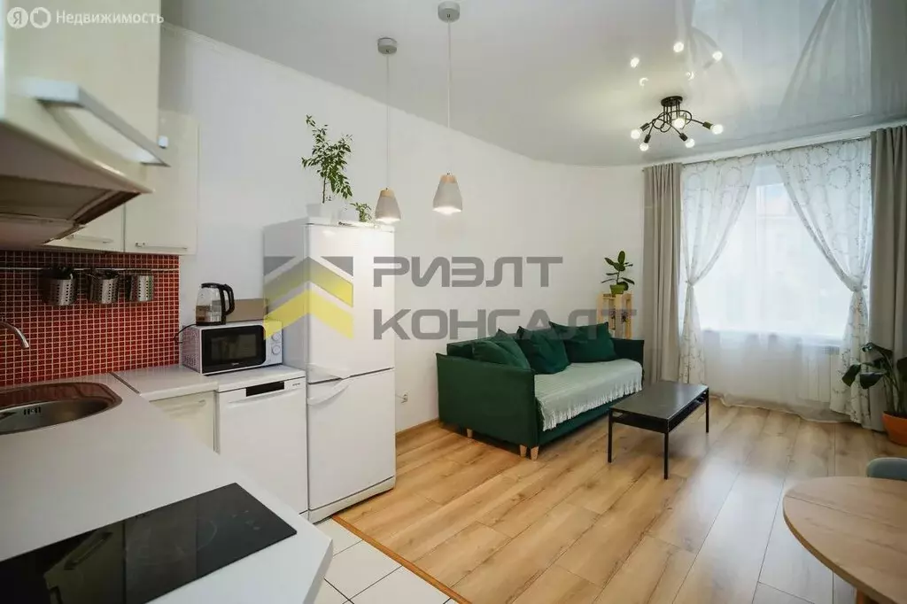2-комнатная квартира: Омск, проспект Комарова, 15к4 (42.8 м) - Фото 0
