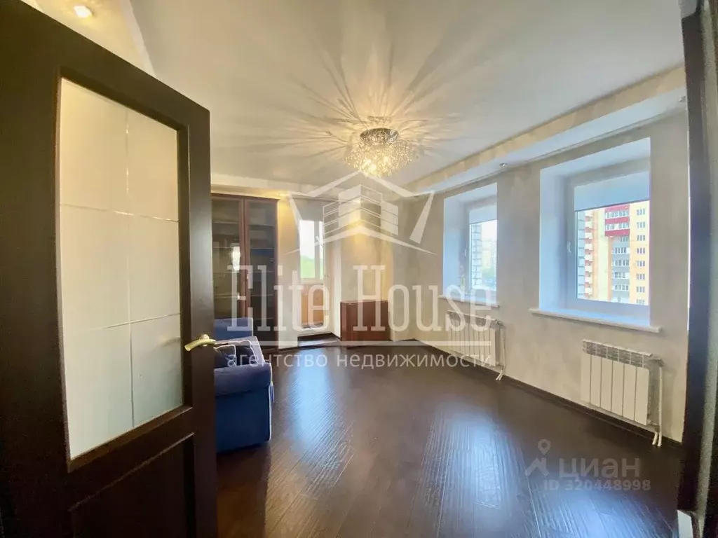 3-к кв. Калужская область, Калуга ул. Маяковского, 43 (71.0 м) - Фото 1