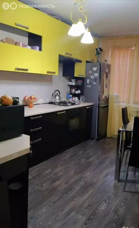 3-комнатная квартира: Чебоксары, улица П.В. Дементьева, 20к2 (70 м) - Фото 1