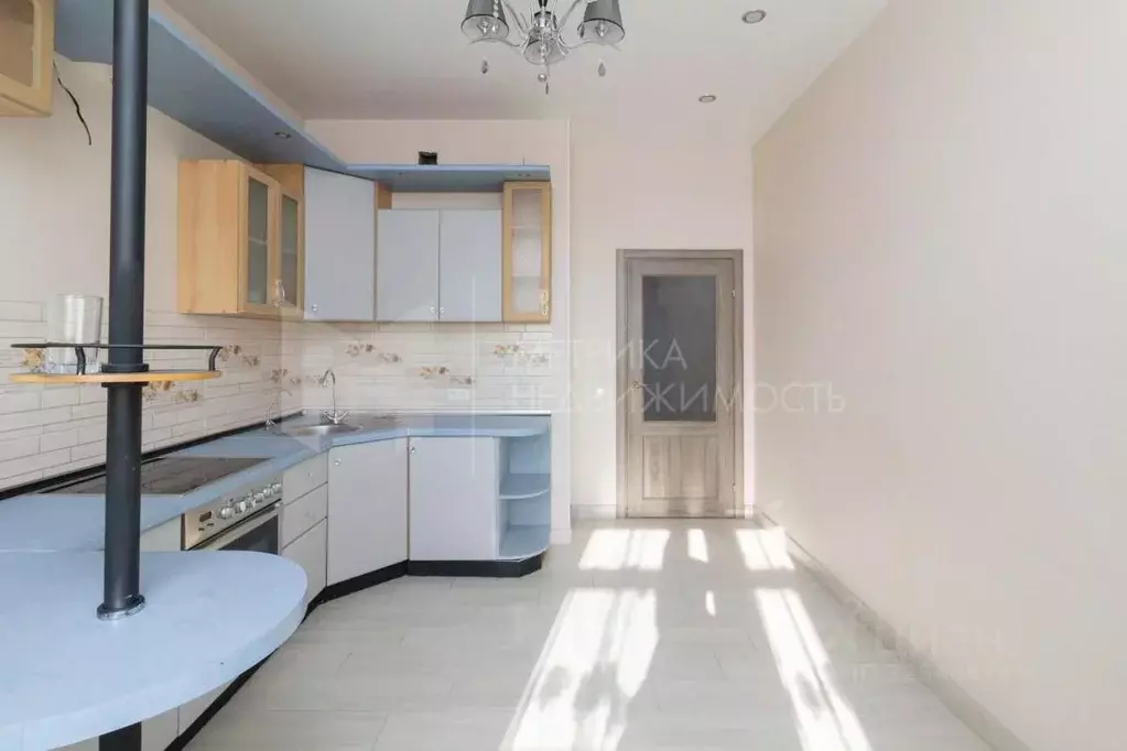 1-к кв. Тюменская область, Тюмень ул. Малыгина, 90 (50.0 м) - Фото 1