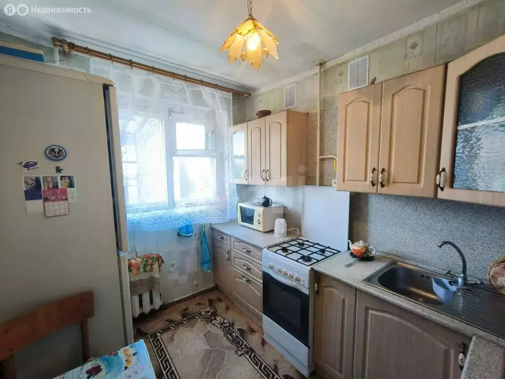 3-комнатная квартира: Курган, улица Криволапова, 46 (56 м) - Фото 2