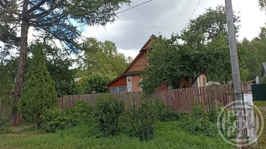 Дом в Ленинградская область, Луга ул. Дмитриева, 64 (90 м) - Фото 2
