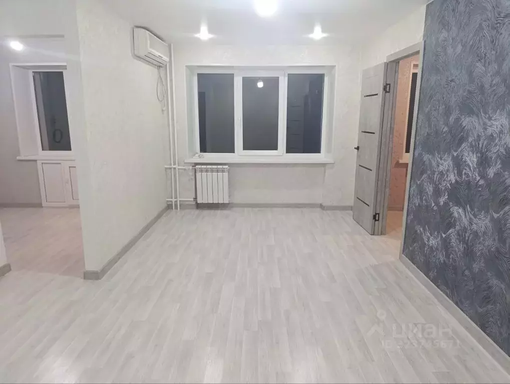 3-к кв. Волгоградская область, Волгоград просп. Канатчиков, 14 (42.2 ... - Фото 0