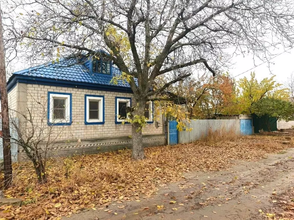 Дом в Волгоградская область, Волгоград Краснокамская ул. (99 м) - Фото 1