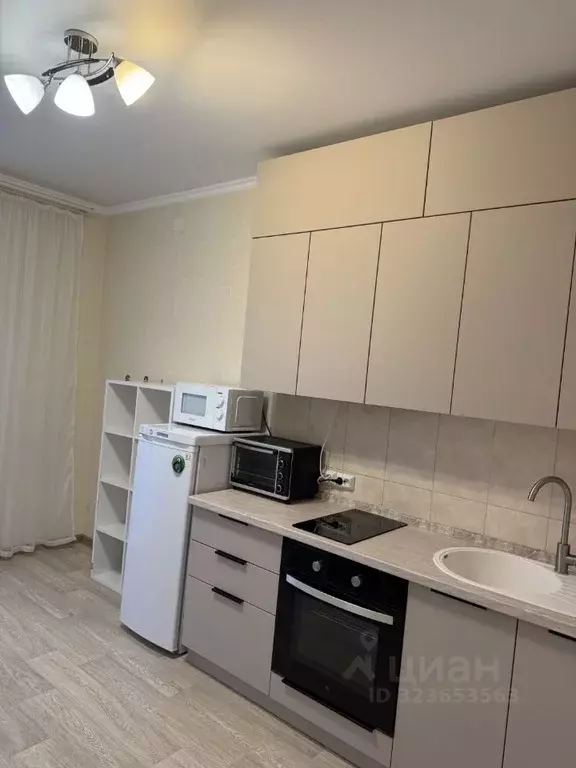 1-к кв. Красноярский край, Красноярск ул. Авиаторов, 4В (45.0 м) - Фото 1