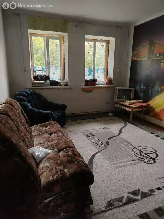 3-комнатная квартира: Ирбит, улица Калинина, 11 (56.1 м) - Фото 1