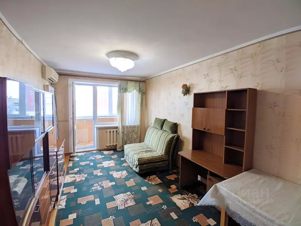 3-к кв. Ростовская область, Батайск Октябрьская ул., 120 (59.9 м) - Фото 0