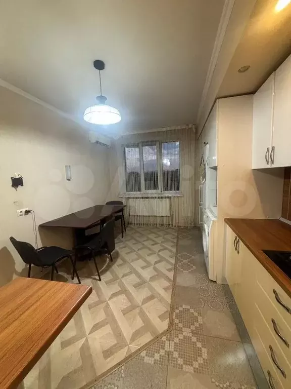 2-к. квартира, 81 м, 6/6 эт. - Фото 1