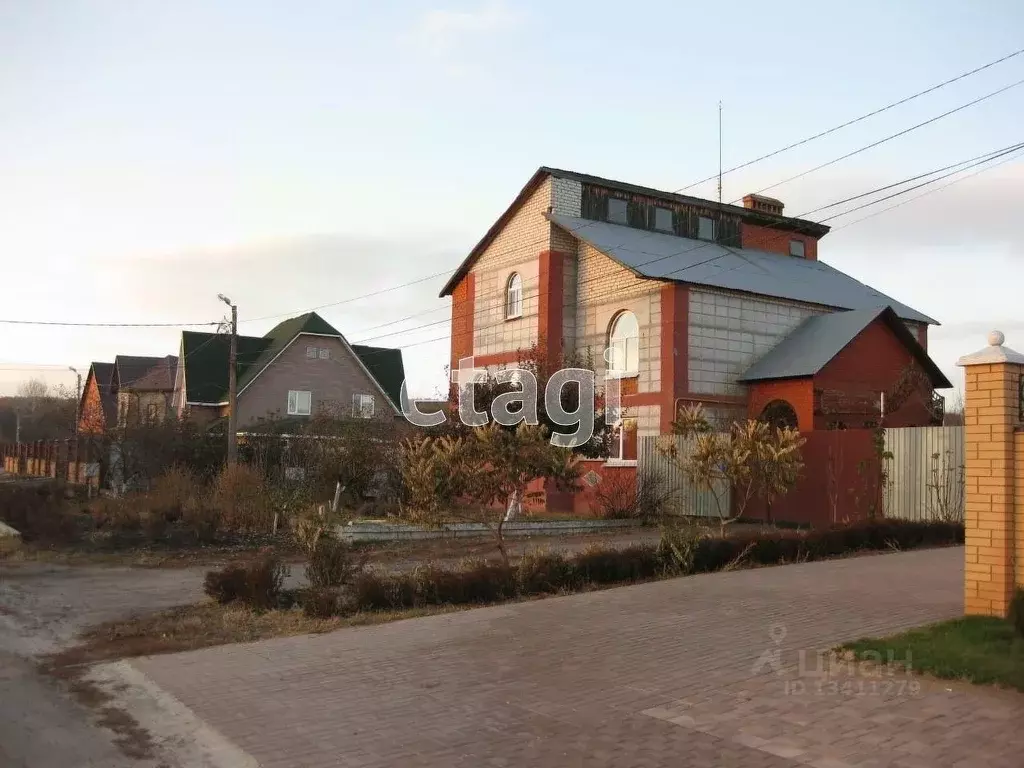 Дом в Белгородская область, Шебекино пл. Центральная (199 м) - Фото 1