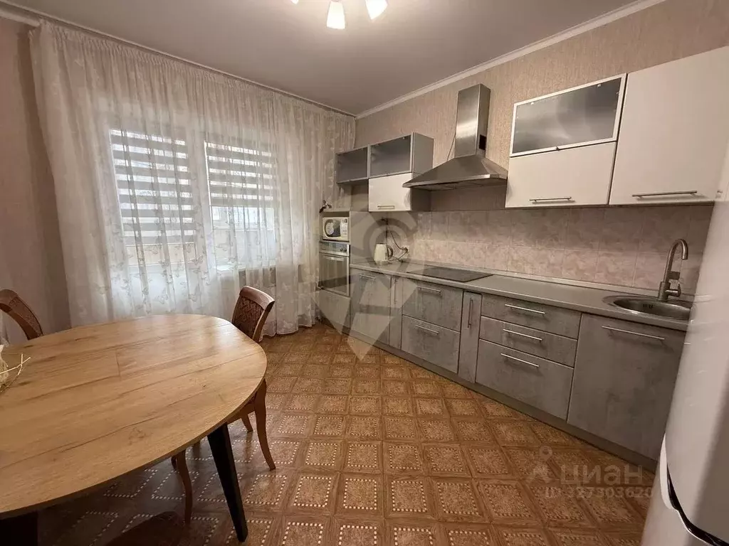 1-к кв. Белгородская область, Старый Оскол Степной мкр, 5 (52.8 м) - Фото 1