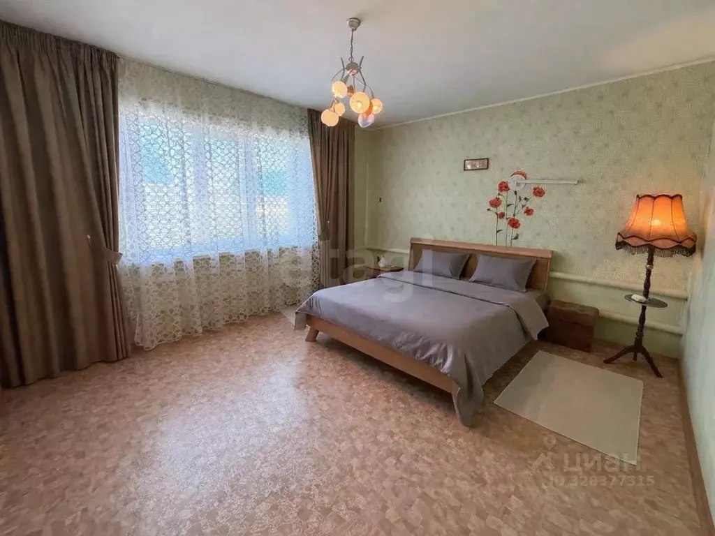 Дом в Саратовская область, Калининск ул. Максима Горького, 19 (128 м) - Фото 1