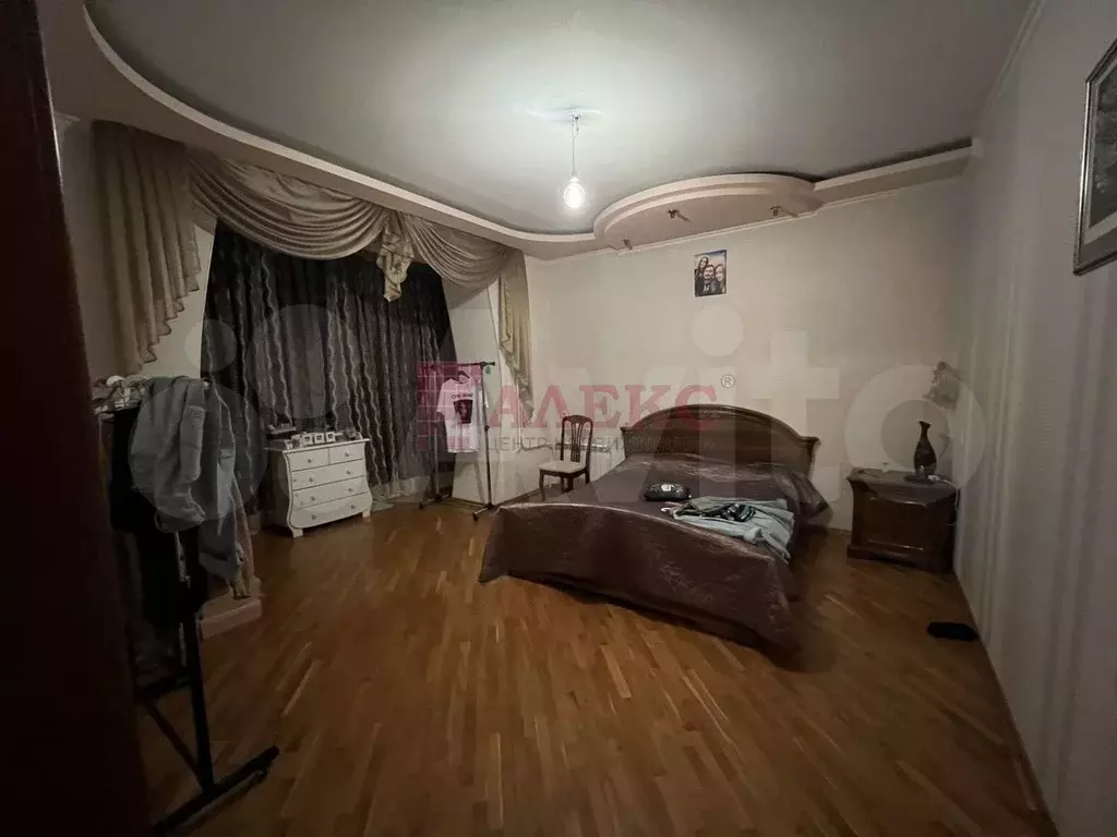 3-к. квартира, 110 м, 6/10 эт. - Фото 0