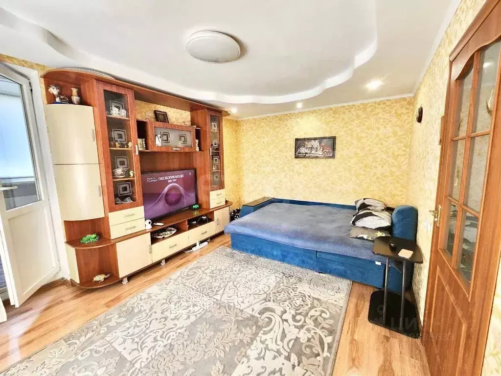 2-к кв. Крым, Симферополь ул. Героев Сталинграда (54.0 м) - Фото 0