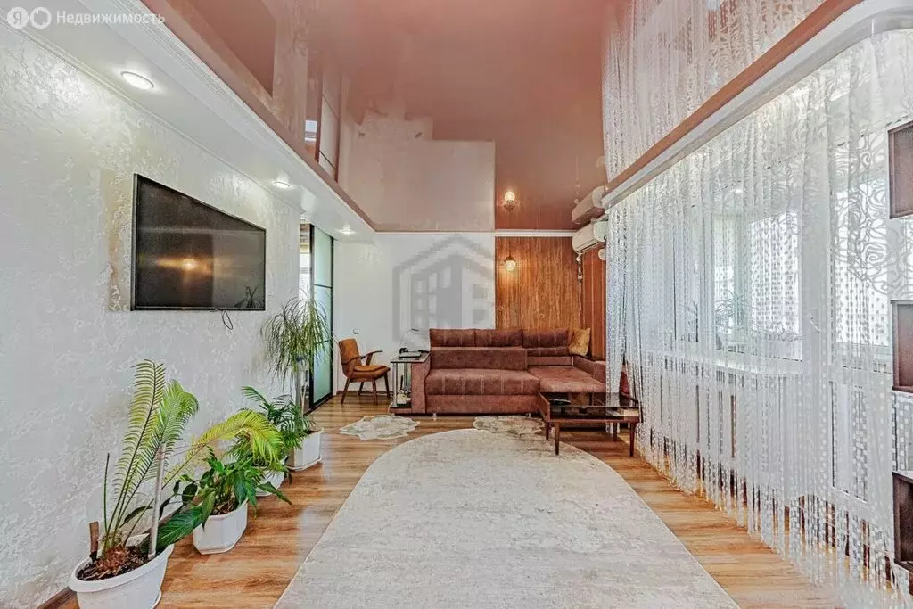 1-комнатная квартира: Севастополь, улица Адмирала Фадеева, 33Д (37 м) - Фото 1